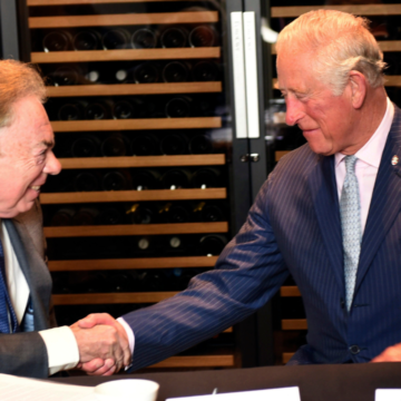 Andrew Lloyd Webber escribe himno para el rey Carlos III.
