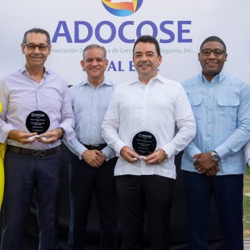 MAPFRE Salud ARS es galardonada en la Zona Este como Área Técnica y Área de Reclamaciones del año. MAPFRE Salud ARS es galardonada en la Zona Este como Área Técnica y Área de Reclamaciones del año.