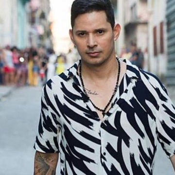 Leoni Torres presenta “Corazón roto”, salsa con un toque urbano.