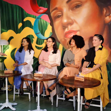obra 8 Obra teatral «Acumulada» estrena con tres grandes actrices.