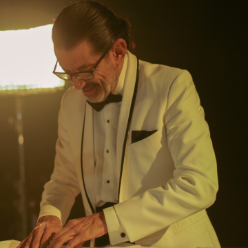 El disco del maestro Gus Rodríguez cuenta con interpretaciones de “El Canario”, Milly Quezada, Danny Rivera, Xiomara Fortuna, entre otros.