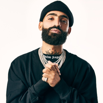 El pionero del Trap en español, Arcángel, visitará la ciudad corazón, Santiago, donde estará compartiendo con su fanaticada.