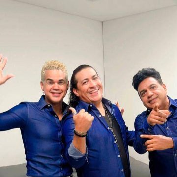 “Como los rayos del sol” es el tema que regresa a la popular agrupación merenguera Rikarena al ruedo musical, en la voz de Henry Trinidad.