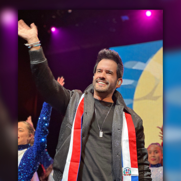 Cantante de Merengue Manny Cruz se presentó con gran éxito por segunda ocasión en el Lehman Center, de la ciudad de Nueva York, con su espectáculo “Dominicano de corazón”.