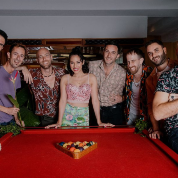 La agrupación de ska barcelonés, La Pegatina, presenta su nuevo sencillo “A Medio Camino”, con la artista mexicana Marissa Mur.