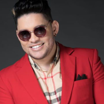 Con el concierto “Rafely Rosario Completo” el merenguero Rafely Rosario regresa a los escenarios de la capital.