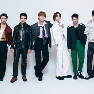 JONAS El ícono global de la Generación Z, TOMORROW X TOGETHER (SOOBIN, YEONJUN, BEOMGYU, TAEHYUN, & HUENINGKAI) se une al poderoso trío nominado al GRAMMY® Jonas Brothers, para una épica colaboración "Do It Like That".