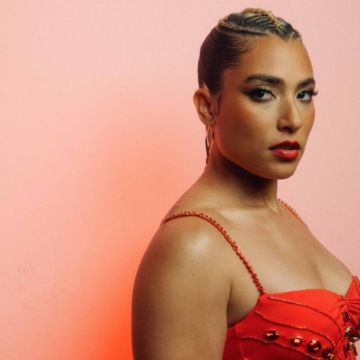 Letón Pé lanza nuevo sencillo “Rojo Rubí (Rompiendo La Cadera)” y anuncia su próximo EP mientras continúa empujando los límites de la música tropical.