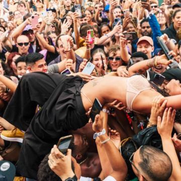 Tokischa cierra por todo lo alto su gira por Europa en el festival más importante de París. Tokischa culminó su gira por Europa por todo lo alto, tras presentarse en el Lollapalooza París.