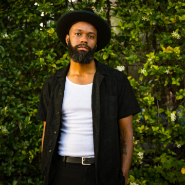 Buffalo Nichols comparte “The Difference”, tercer sencillo de su anticipado nuevo álbum The Fatalist, que saldrá el 15 de septiembre a través de Fat Possum.