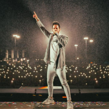 El artista dominicano Manny Cruz continúa llevando su merengue a diferentes partes del mundo .