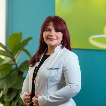 La cardióloga de CEMDOE Claudia Almonte resalta que este es un factor que aumenta el riesgo de infartos y que puede acelerar la grasa en arterias.