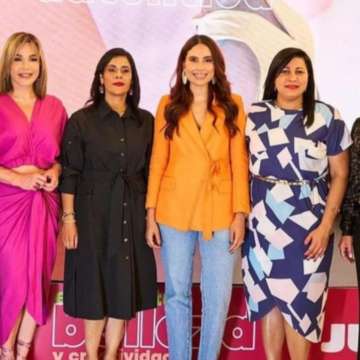 Jumbo lanza su temporada de Belleza y Cuidado Personal 2023 bajo la campaña “Expresa Tu Belleza y Creatividad” Jumbo, junto a reconocidas marcas locales e internacionales, ofrece su extensa variedad de productos de belleza adaptados a distintos segmentos de consumidores y estilos de vida.
