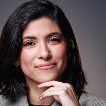 Laura Castellanos impartirá 2da Edición del Programa “Podcast 101” La firma líder en la industria de la comunicación y podcasting, Castellanos Comunicación, anuncia el lanzamiento de la segunda edición de su programa "Podcast 101: Crea, Lanza y Posiciona Tu Podcast".