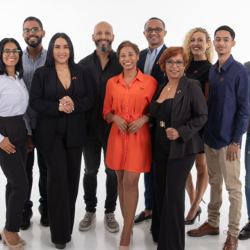 René Castillo crea un nicho en el contenido inmobiliario en youtube René Castillo crea un nicho en el contenido inmobiliario en youtube. El espacio destaca como viven figuras nacionales e internacionales del entretenimiento.