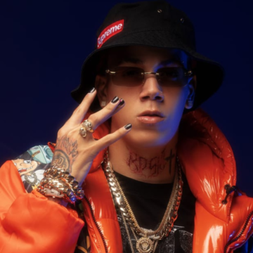 A menos de 24 horas después del lanzamiento de “El Dueño de lo Croky”,  Yaisel LM  y  El Alfa  baten record al convertirse #1 en tendencia en YouTube rebasando el millón de reproducciones.