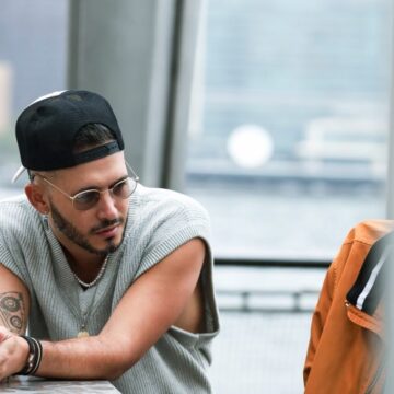 El cantautor dominicano Zeo Muñoz participará en el Programa Artístico Cultural de la décima Feria Internacional del Libro UNACH.