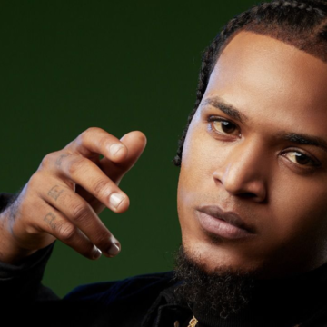 Con tan solo 25 años y en un año de carrera artística el joven productor e ingeniero musical Hansel Feliz, también conocido como “Hansel acocotealo” se ha convertido en uno de los más escuchados, con colaboraciones para los principales artistas de la industria musical.