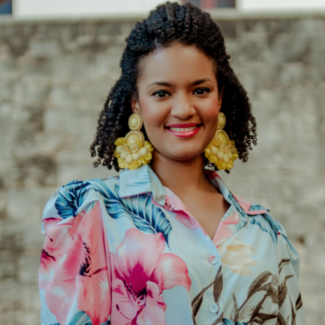 La Pastoral Universitaria de la Universidad Católica Santo Domingo, realizará el concierto "Viviendo en la Fuente", el cual tiene la finalidad de recaudar fondos para llevar a cabo la edición del “Apostolado Navidad es Jesús” de este año.