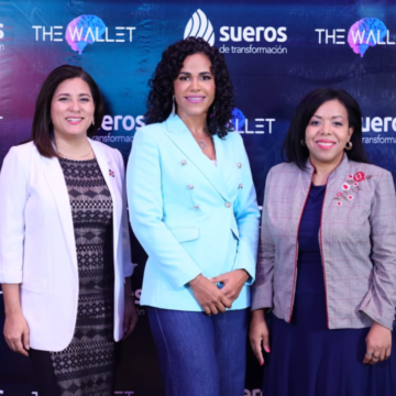 Sueros de Transformación (SDT), con el objetivo de elevar a su máximo potencial el talento organizacional y personal a través de espacios de aprendizajes, realizaron la puesta en circulación de su más reciente libro “42 Infusiones, para una Vida en Excelencia”.