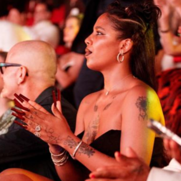 La afamada y controversial Tokischa, se lució al llegar a la primera ceremonia de los Latin American Fashion Awards, un esperado evento que reunió a diversos artistas y personalidades de la moda en Altos de Chavón, La Romana, República Dominicana.