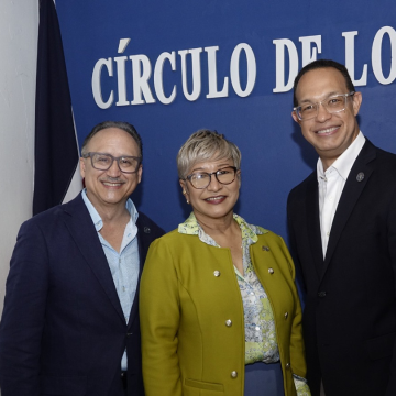 Hilda María Peguero, presidenta del CLD, expresó regocijo al dar a conocer que la semana del locutor 2024, será dedicada al destacadísimo locutor dominicano Manuel Herrera (Manny)
