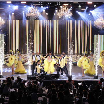 La humorista dominicana La González regresó a su tierra no solo a celebrar con sus seguidores, sino también a presentar su nuevo espectáculo “El Gran Show”, al que sumó su nuevo personaje, la vidente Maquia Pinzon Despradel.