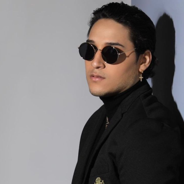 El artista urbano dominicano Tommy Alva continúa fortaleciendo su presencia en la escena musical y lanzó el 18 de febrero en todas las plataformas digitales su nuevo tema “STNE (Si Tú No Estás)”.