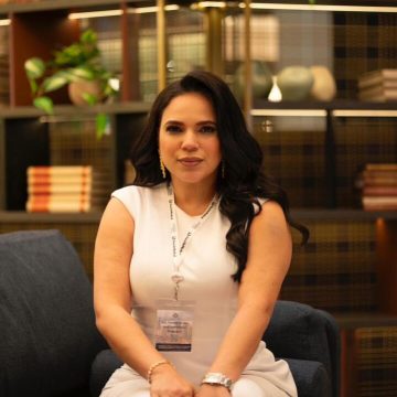 La especialista dominicana presentó innovadoras ponencias sobre medicina estética metabólica, salud mitocondrial y el impacto de los agonistas GLP-1 en la obesidad y la piel.