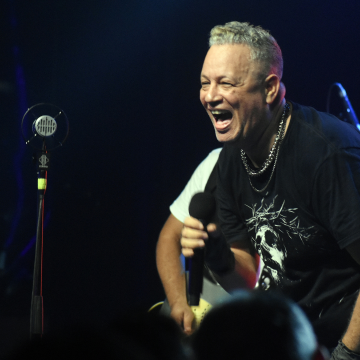 La emblemática banda dominicana Aljadaqui protagonizó una noche apoteósica al presentarse a casa llena en el Hard Rock Café Santo Domingo, donde ofreció un espectáculo electrizante que estremeció al público de principio a fin.