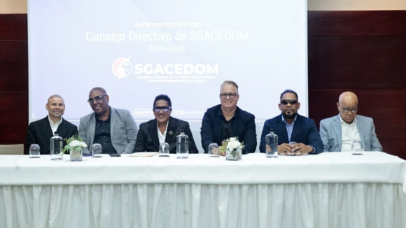 El recién elegido Consejo Directivo de la Sociedad General de Autores, Compositores y Editores Dominicanos de Música (Sgacedom), encabezado por el artista Kinito Méndez, realizó la entrega del primer reparto de su gestión correspondiente al primer trimestre del año 2026, por un monto de RD$34,723,417.51.